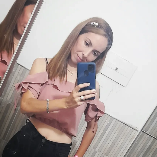 CLAUDIA MEZAFOURNIER